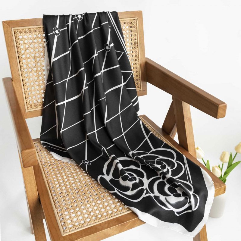 Elegant Silk Scarf Spring Matching Shirt Elegant Silk Scarf Spring Matching Shirt